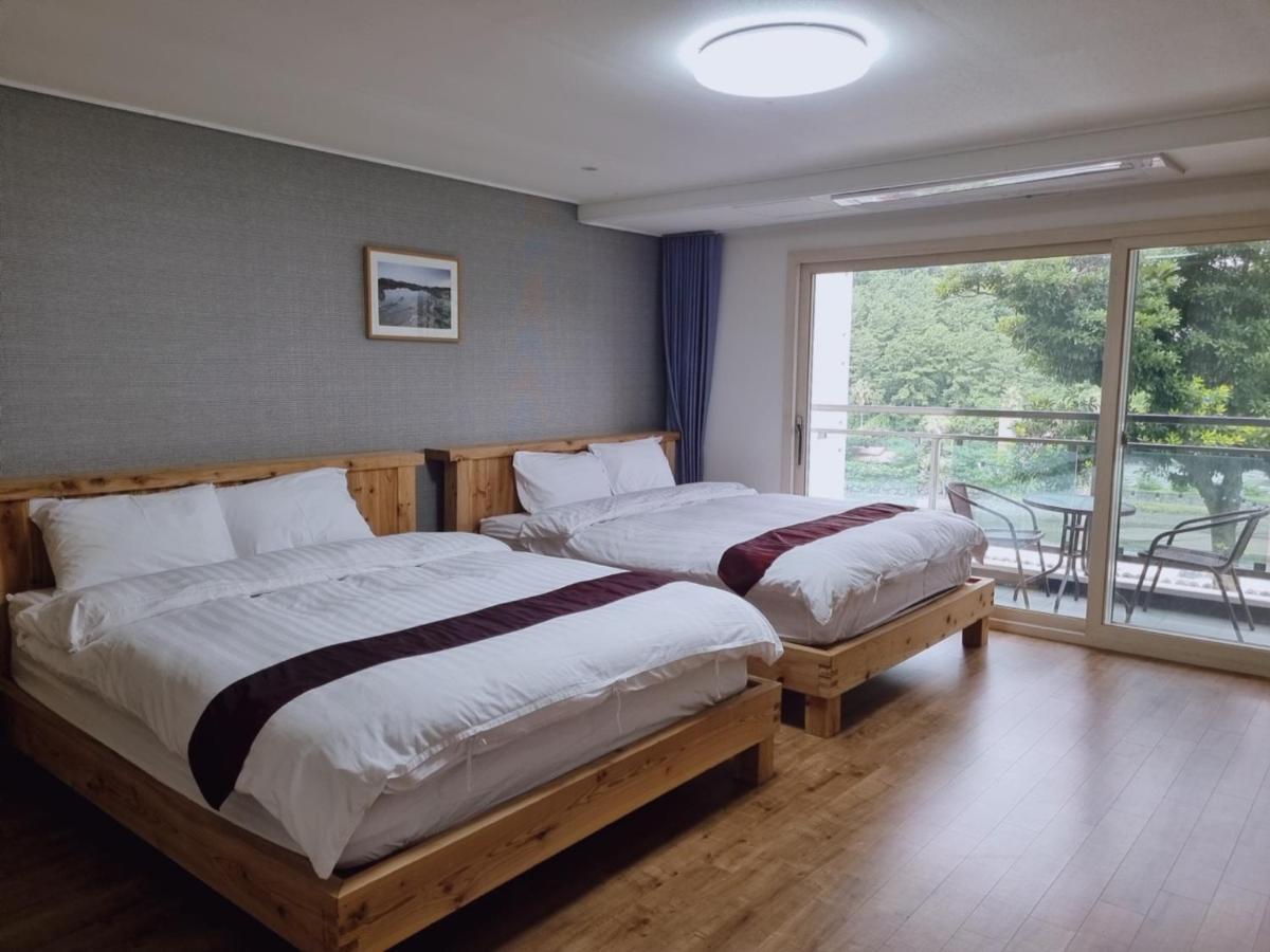 Cheonjiyeon Crystal Hotel Согвипхо Экстерьер фото