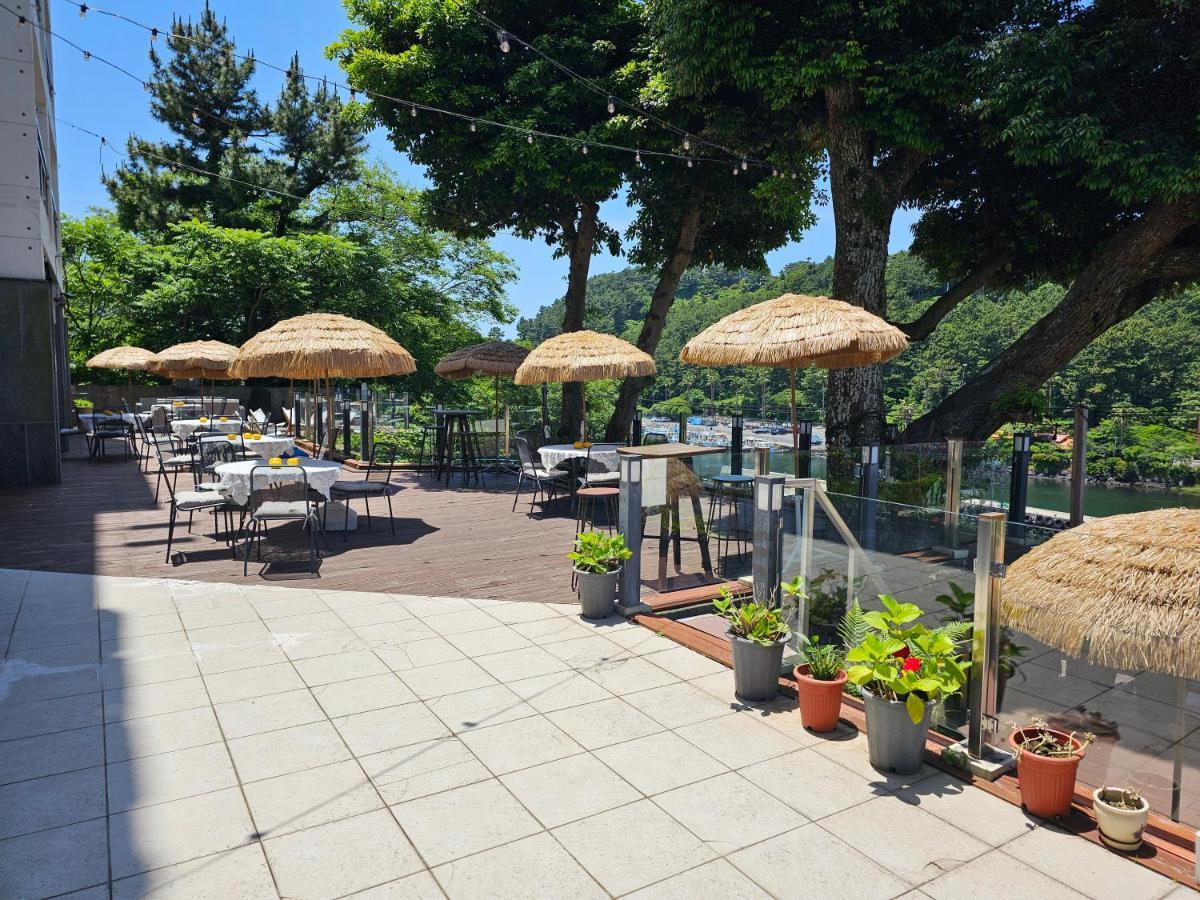 Cheonjiyeon Crystal Hotel Согвипхо Экстерьер фото