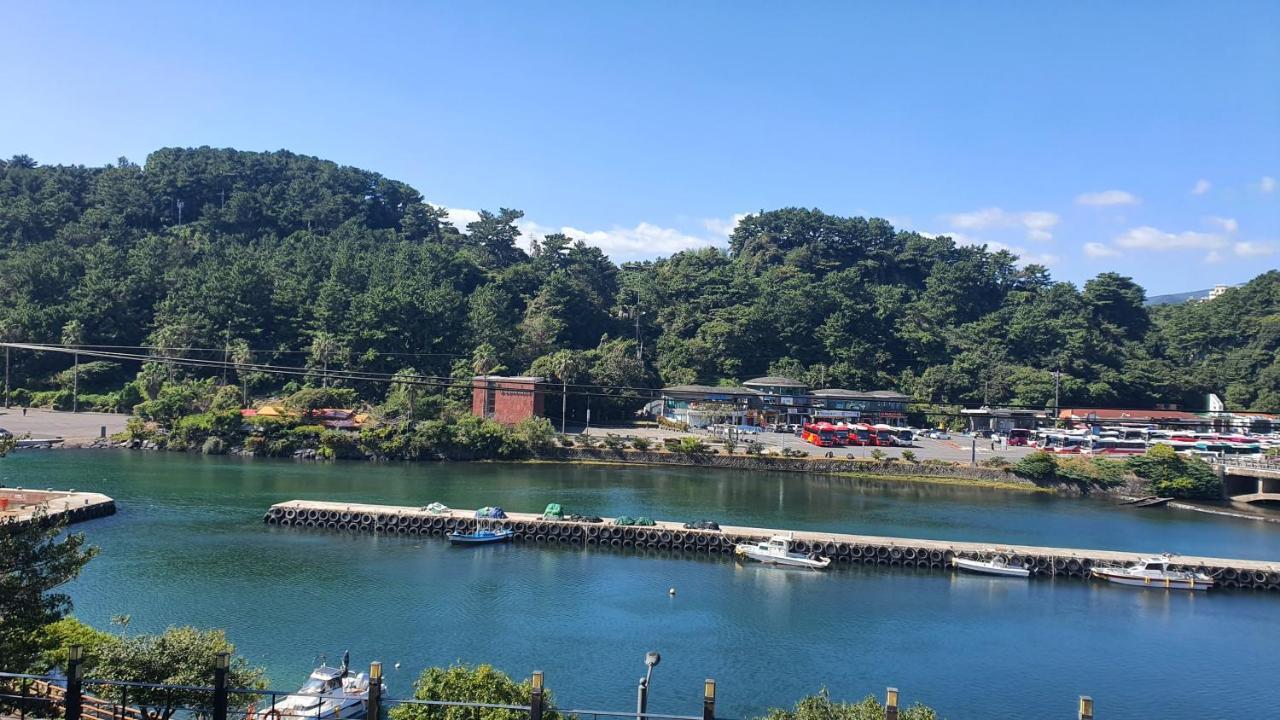 Cheonjiyeon Crystal Hotel Согвипхо Экстерьер фото
