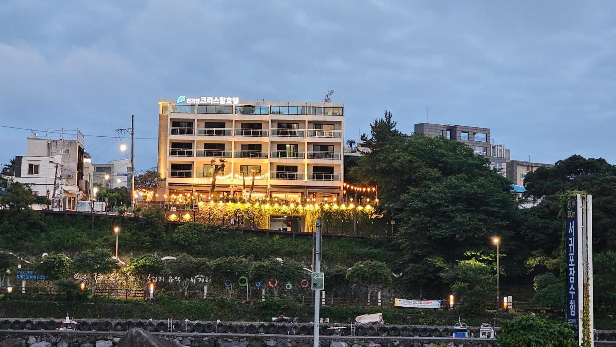 Cheonjiyeon Crystal Hotel Согвипхо Экстерьер фото