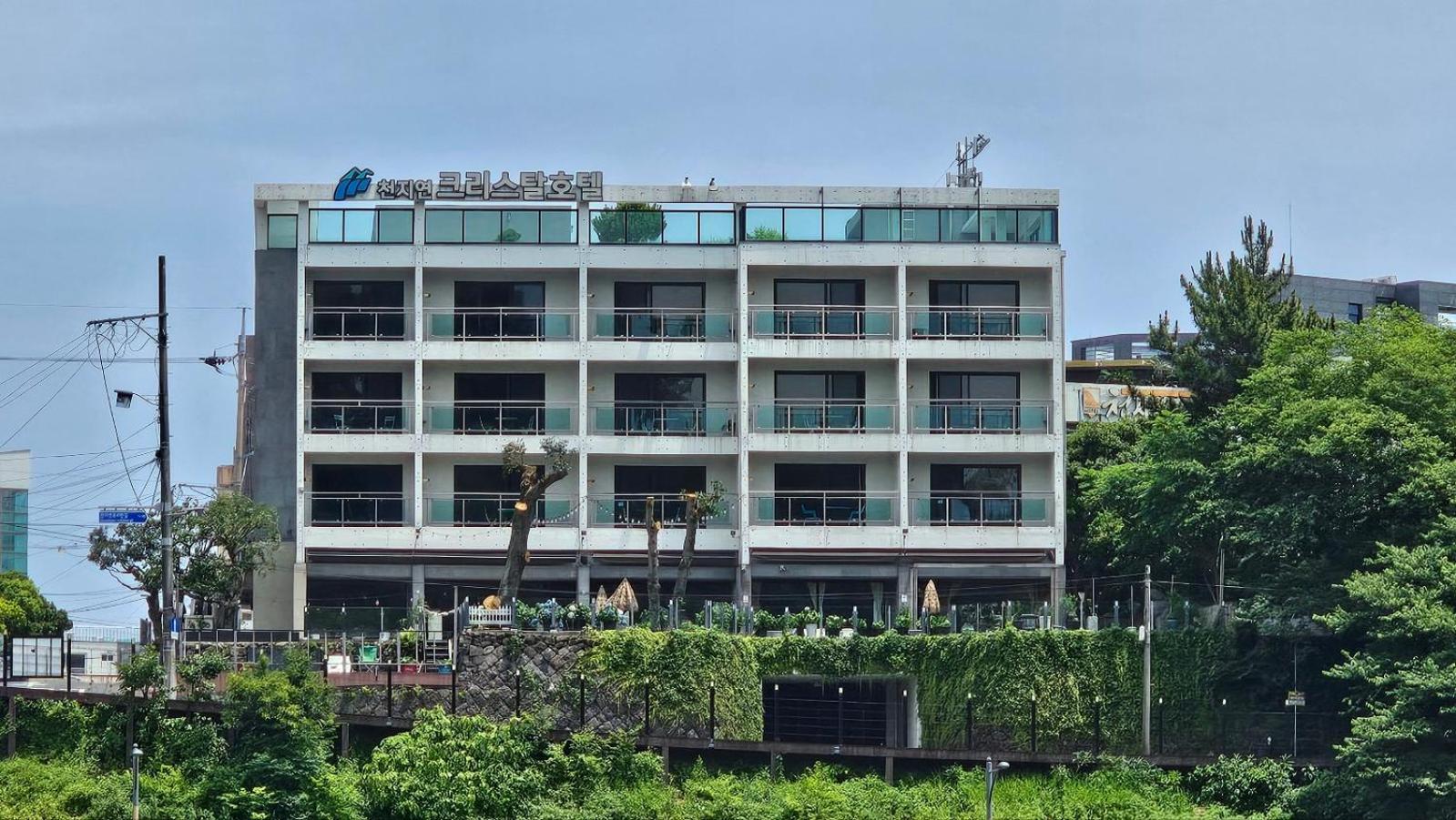 Cheonjiyeon Crystal Hotel Согвипхо Экстерьер фото