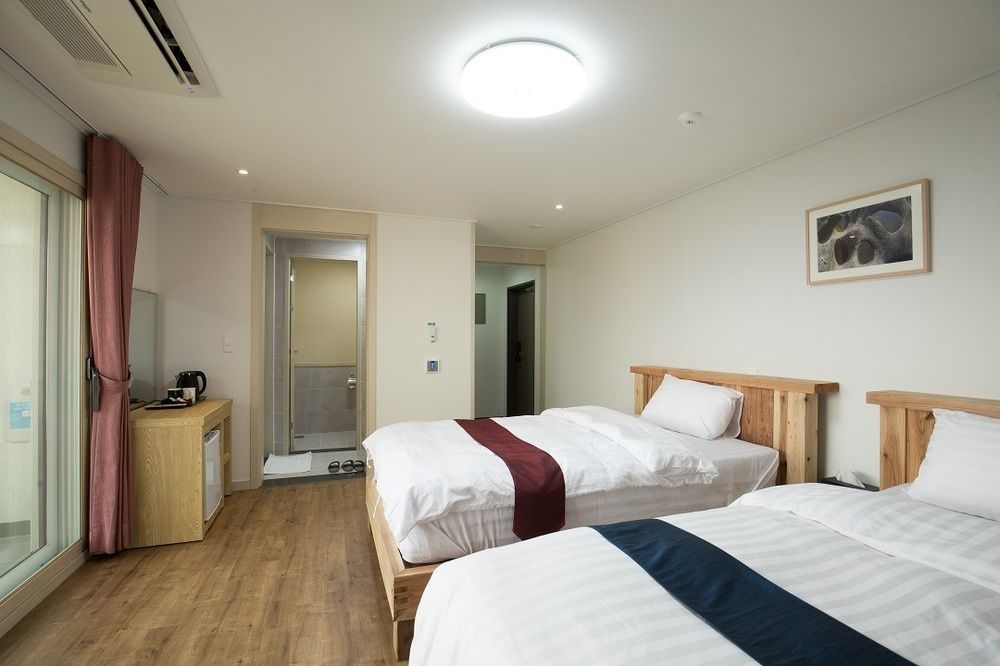 Cheonjiyeon Crystal Hotel Согвипхо Экстерьер фото