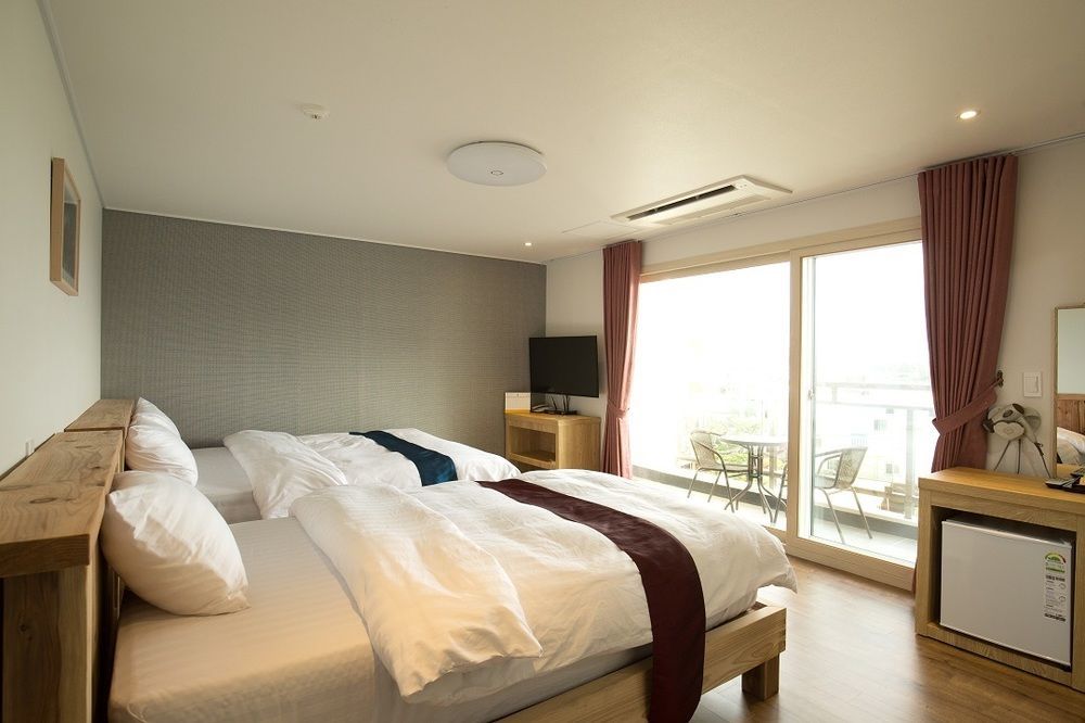 Cheonjiyeon Crystal Hotel Согвипхо Экстерьер фото