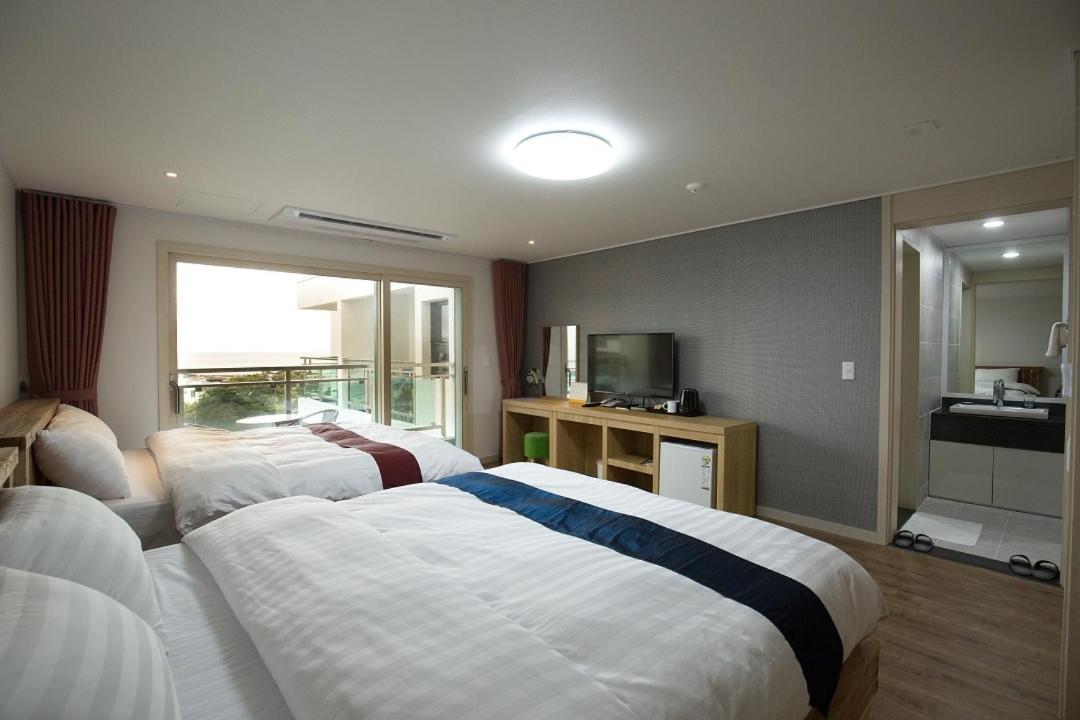 Cheonjiyeon Crystal Hotel Согвипхо Экстерьер фото
